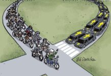 Análise Política > Bolsonaro faz “mortociata”