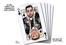 Charge >Aroeira -Dois caras de paus